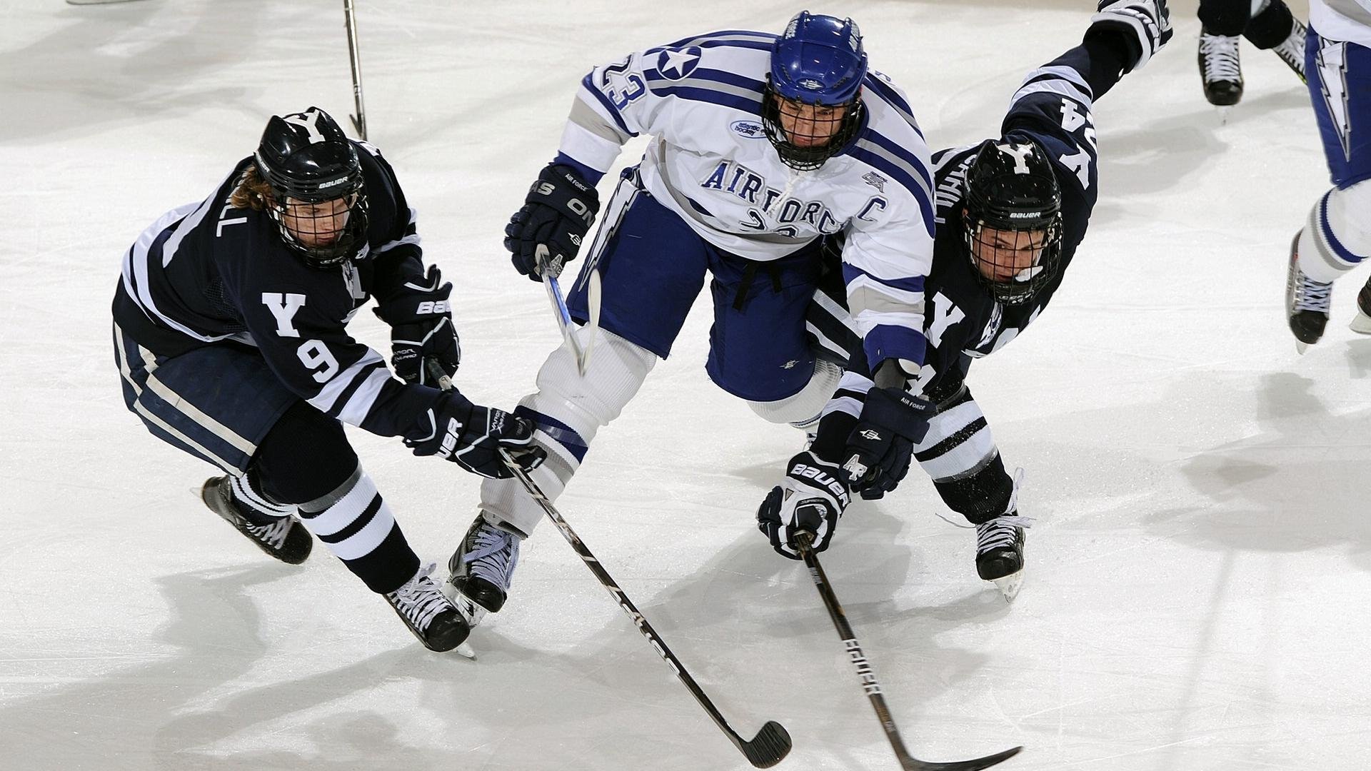 TL带队取胜！，凯恩重要时刻表现优异观众掌声雷动