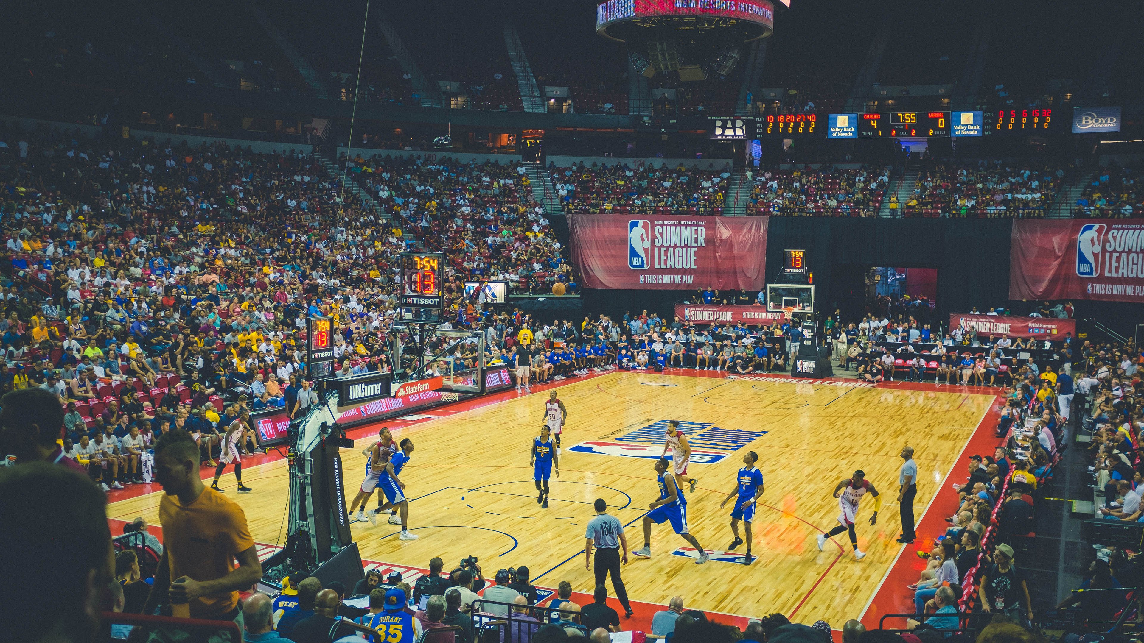 内马尔爆冷击败TES，精彩发挥引爆全场！